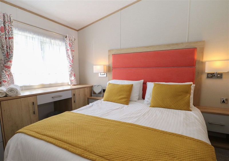 This is a bedroom (photo 2) at 18 Deer Glade, Landford