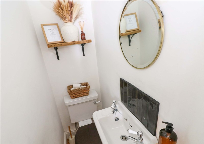 Bathroom (photo 2) at 18 Main Street, Fishguard