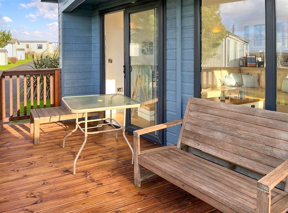 Decking at 19 Salcombe Retreat in Salcombe, Devon
