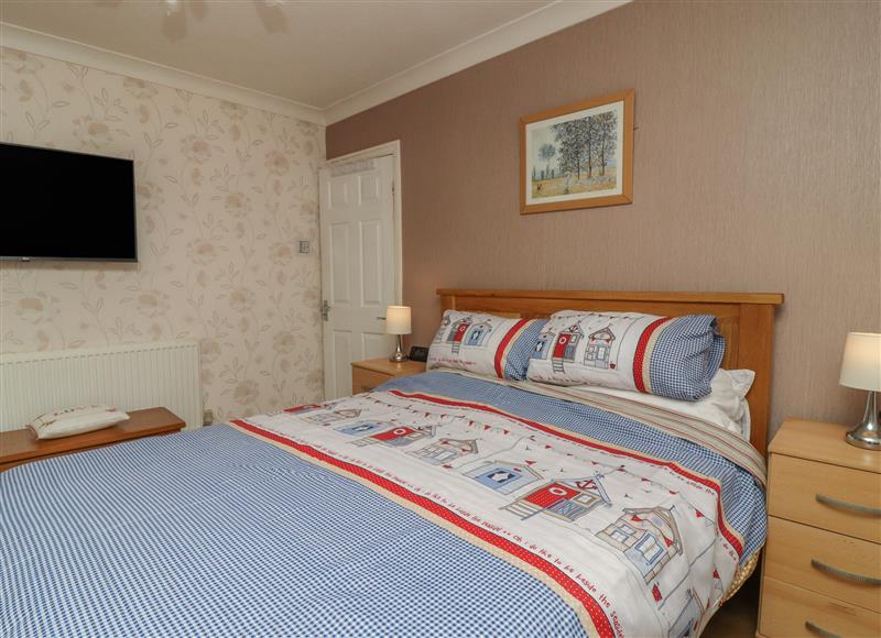 One of the bedrooms (photo 2) at 19 Slinger Road, Thornton-Cleveleys
