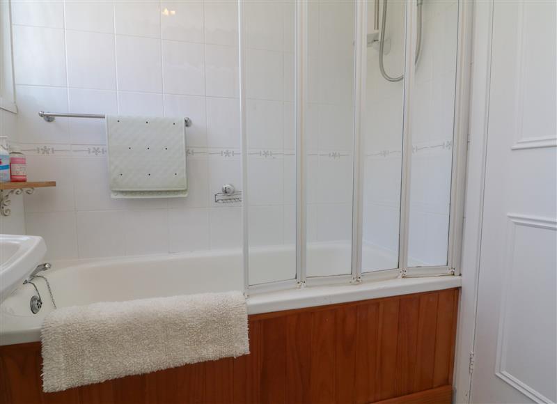 This is the bathroom at 19 The Glade, Kilkhampton