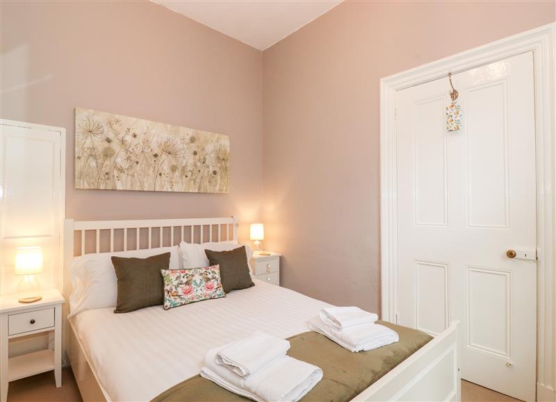 This is a bedroom (photo 2) at 1a Biskey Howe, Bowness-On-Windermere