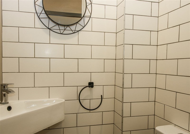 This is the bathroom at 1C College Hill, Shrewsbury