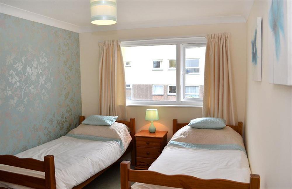 The twin bedroom at 1C Mayflower Court, Dartmouth