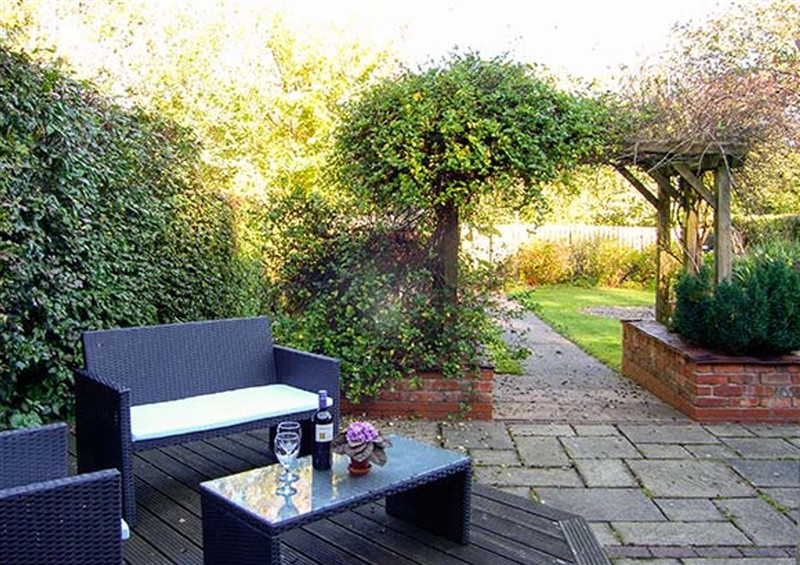 The garden in 2 Aqueduct Cottages (photo 2) at 2 Aqueduct Cottages, Chirk Bank near Chirk