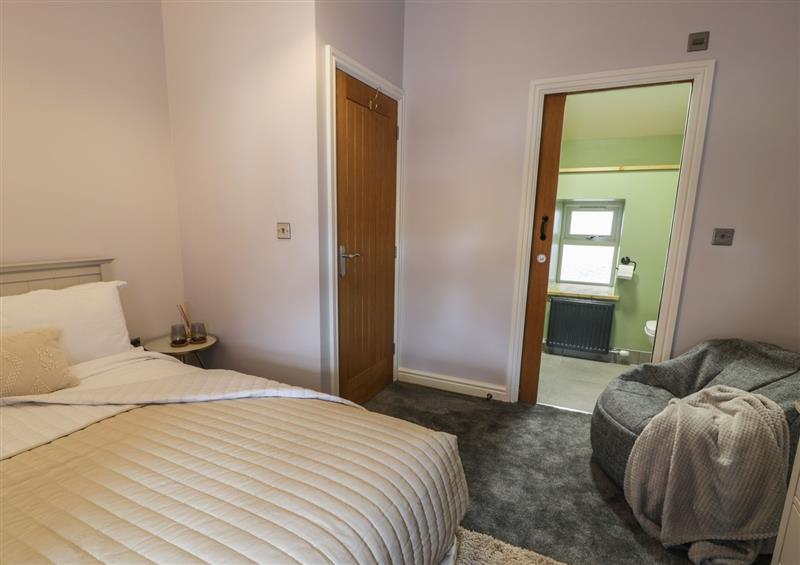 This is a bedroom at 2 Bryn Gof, Llanfairpwllgwyngyll