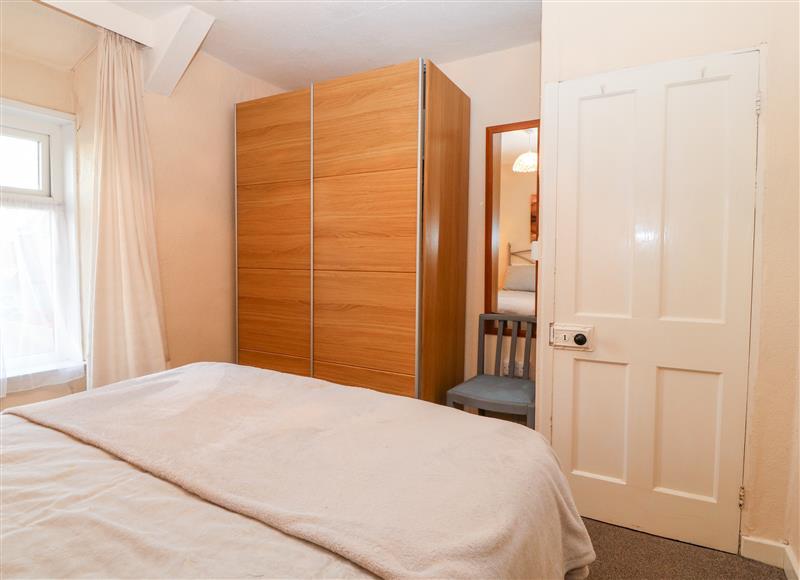 One of the 3 bedrooms (photo 2) at 2 Bryn Hyfryd, Abersoch