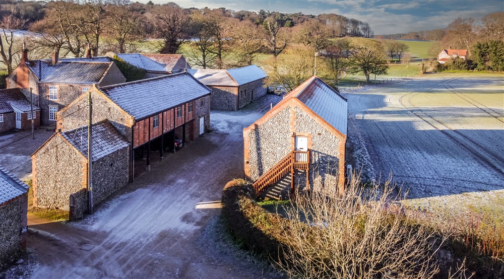 The exteriors of 1, 2, 3 and 4 Cart Lodge Barns, Norfolk at 2 Cart Lodge Barn in Upper Sheringham, Norfolk