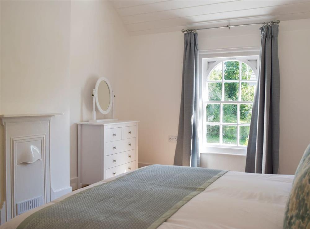Double bedroom (photo 2) at 2 Cilwendeg Lodge in Newchapel, near Boncath, Dyfed
