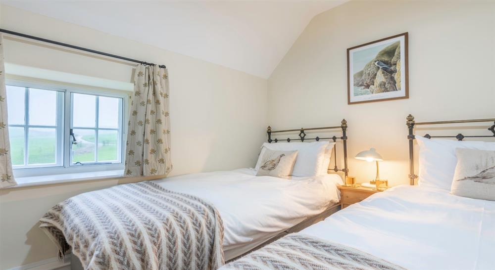 The twin bedroom at 2 Compton Farm Cottages in Newport, Isle Of Wight