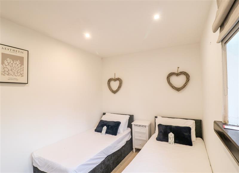 One of the 2 bedrooms at 2 Dove Cottage, Rocester