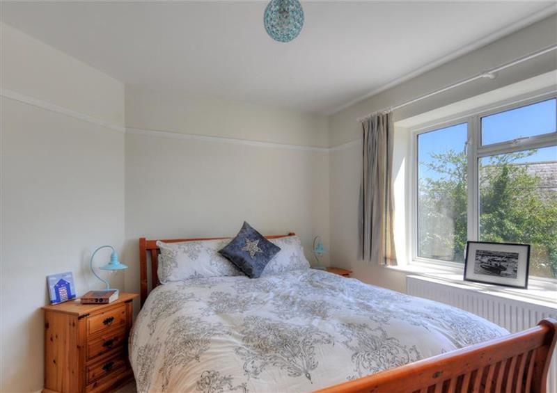 A bedroom in 2 Grange Villas at 2 Grange Villas, Charmouth