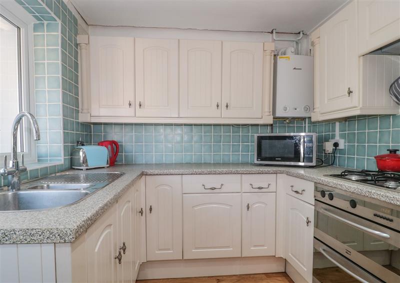 The kitchen (photo 2) at 2 Green Close, Woodlands near Lyndhurst