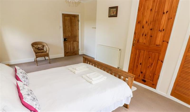 Bedroom at 2 Gymmin House, Pendine