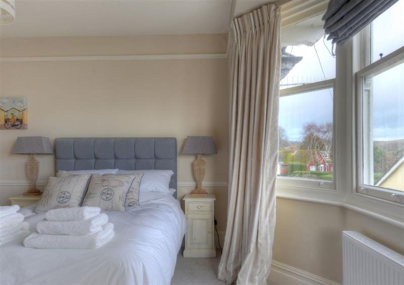 This is a bedroom at 2 Hadleigh Villas, Lyme Regis