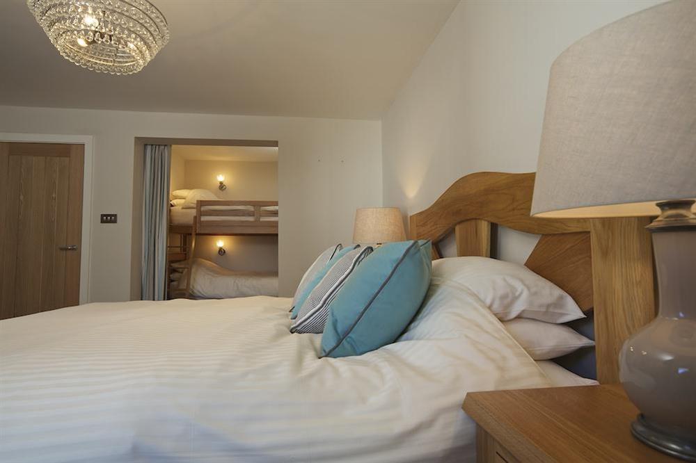 Family suite with super-King bed plus bunk beds at 2 Hamstone Court in , Salcombe