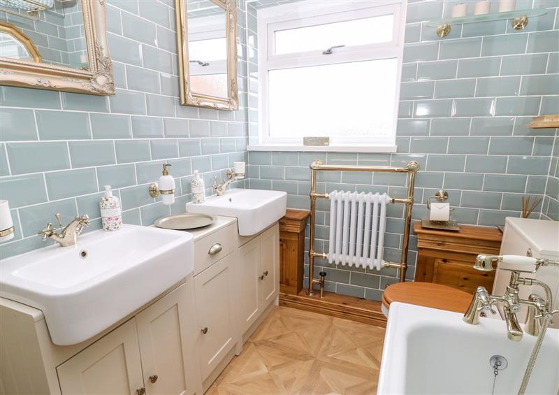 Bathroom (photo 3) at 2 Hartburn Road, Tynemouth