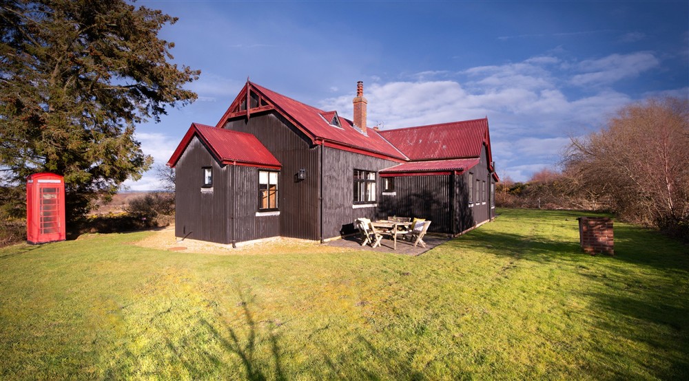 The exterior of 2 Heathland Cottages, Dorset (photo 3) at 2 Heathland Cottages in Corfe Castle, Dorset