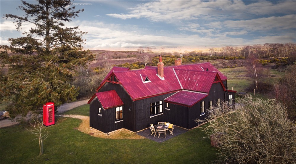 The exterior of 2 Heathland Cottages, Dorset (photo 4) at 2 Heathland Cottages in Corfe Castle, Dorset