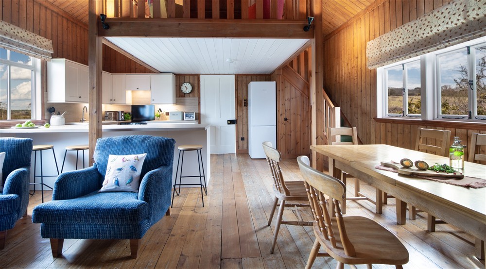 The kitchen and dining room (photo 2) at 2 Heathland Cottages in Corfe Castle, Dorset