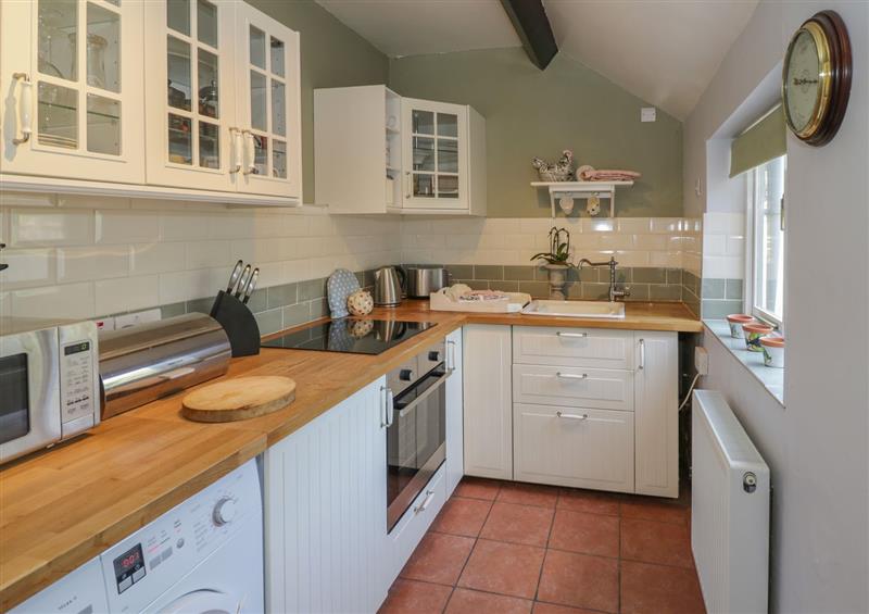 This is the kitchen at 2 Heydons Terrace, Farnborough near Banbury