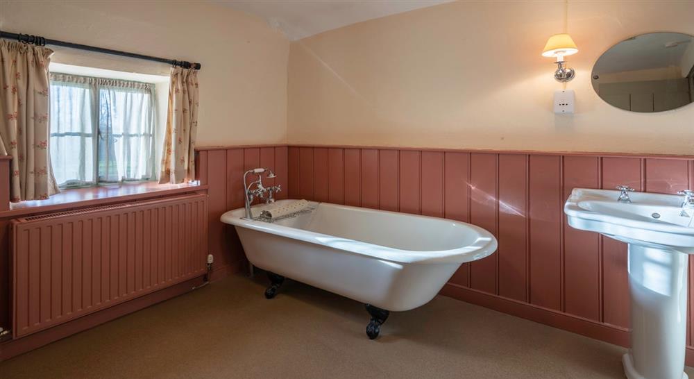 The family bathroom at 2 High Street in Chippenham, Wiltshire