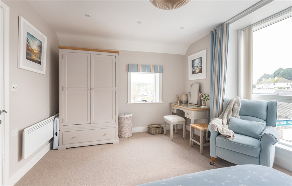 A bedroom in 2 Island Place (Harbour Lights) at 2 Island Place (Harbour Lights) in Salcombe