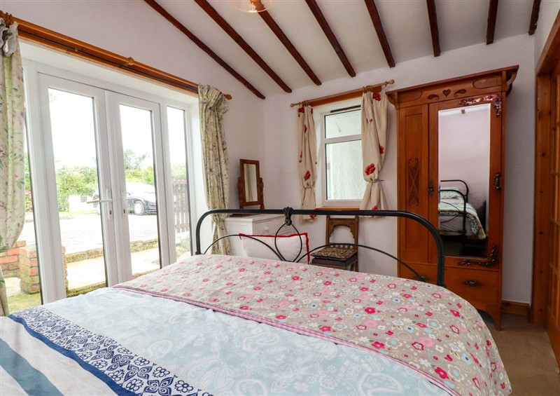One of the 2 bedrooms (photo 3) at 2 Llainwen, Pencarnisiog near Rhosneigr