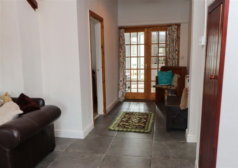 Relax in the living area (photo 2) at 2 Llainwen, Pencarnisiog near Rhosneigr