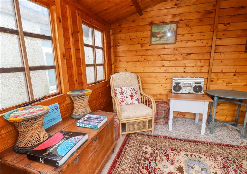The setting (photo 2) at 2 Llainwen, Pencarnisiog near Rhosneigr
