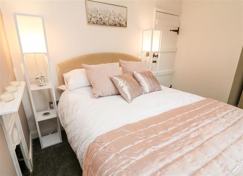 A bedroom in 2 Morton Cottages at 2 Morton Cottages, Winmarleigh near Garstang