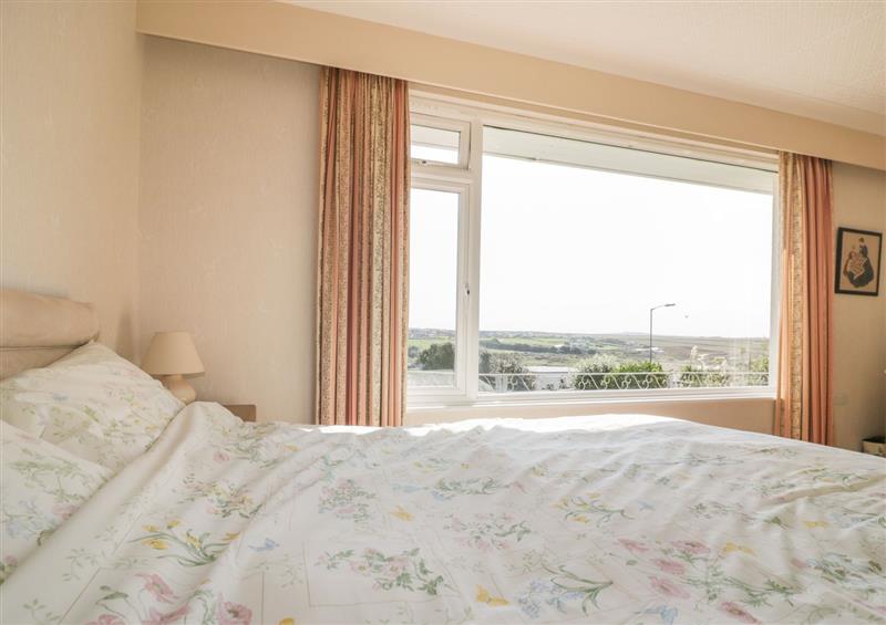A bedroom in 2 Riverside Crescent at 2 Riverside Crescent, Newquay