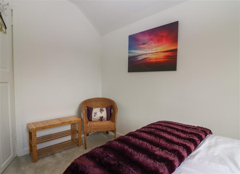 One of the 2 bedrooms at 2 Station Road East, Peterculter