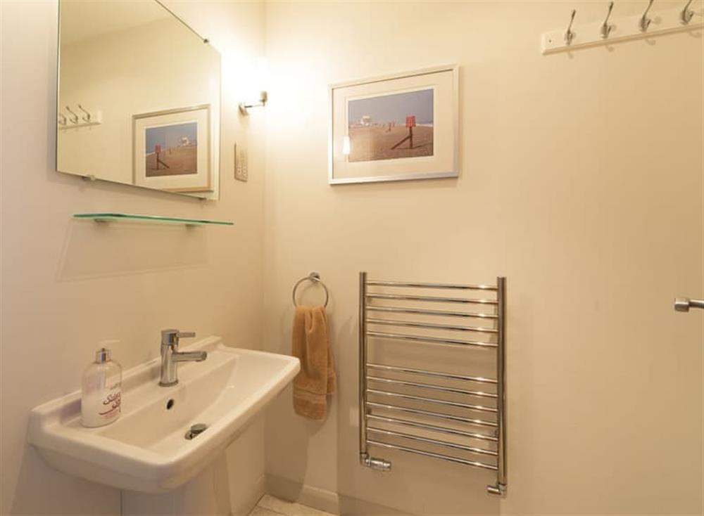Separate toilet at 2 Steyne Cottages in , Ryde & East Wight