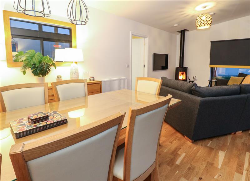 The living room at 2 Strathtay Lodges, Aberfeldy