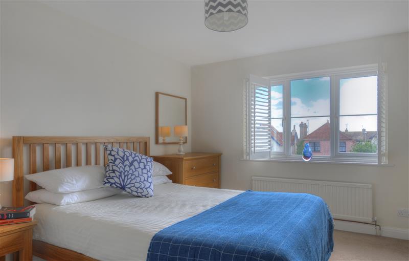 One of the 3 bedrooms (photo 3) at 2 Studley Gardens, Lyme Regis