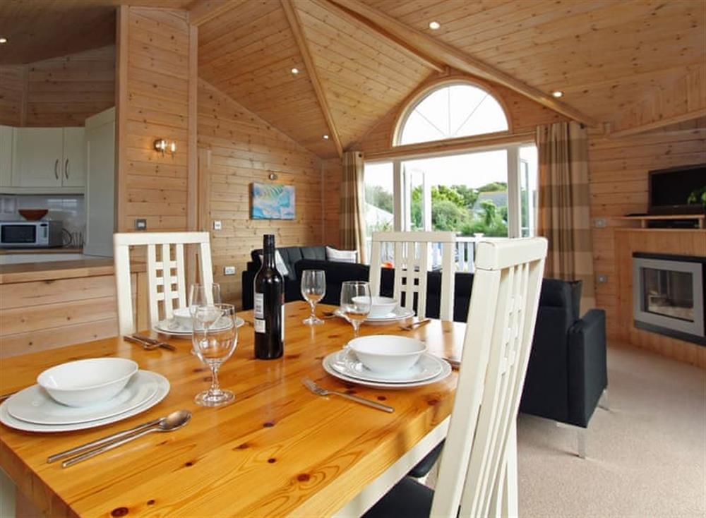 Dining Area at 2 The Towans in , Padstow & Wadebridge