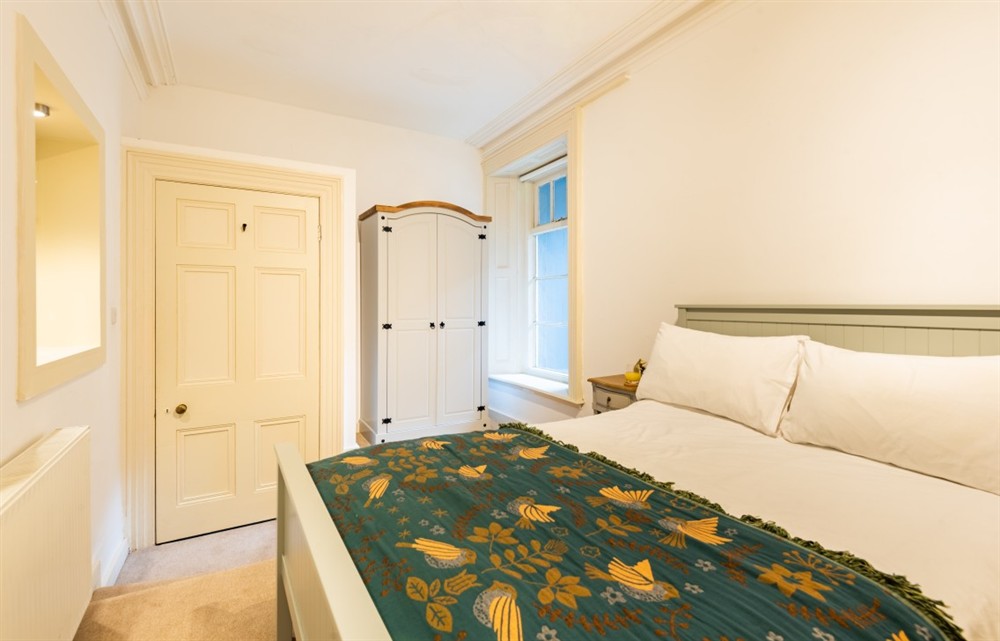 One of the 2 bedrooms at 2 Thurlestone Court in Dartmouth