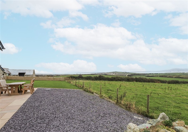 The setting of 2 Trem Y Mor at 2 Trem Y Mor, Llanfwrog near Llanfachraeth