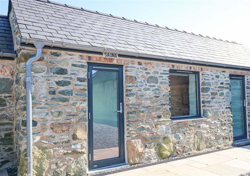 The setting at 2 Trem Y Mor, Llanfwrog near Llanfachraeth