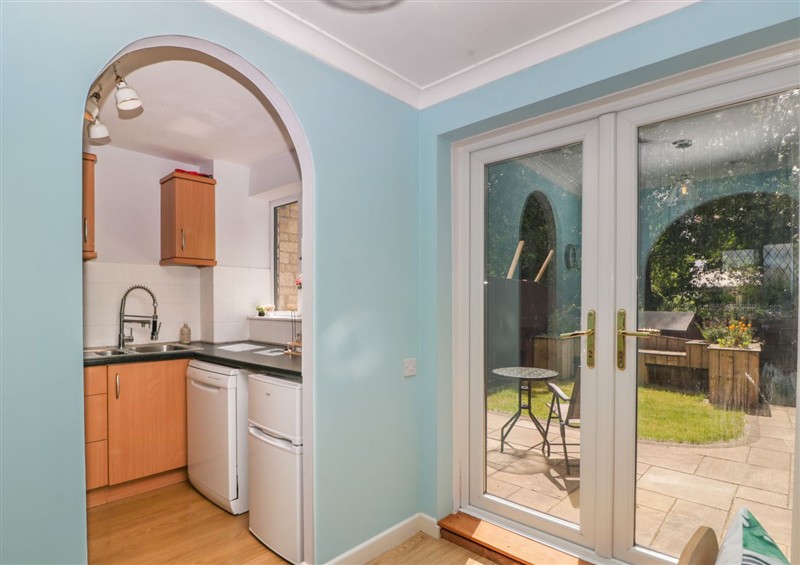 The kitchen at 20 Honeycroft, Bourton-On-The-Water