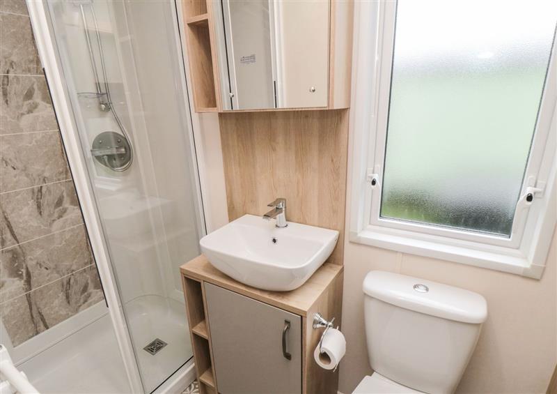 The bathroom at 20 Wolds View, East Heslerton near West Heslerton