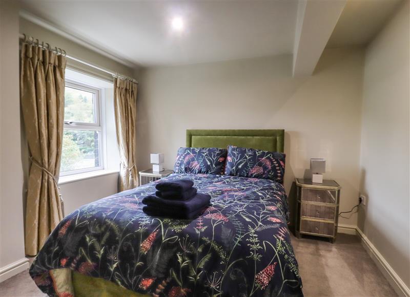 One of the 2 bedrooms at 20 Wool Road, Dobcross near Uppermill