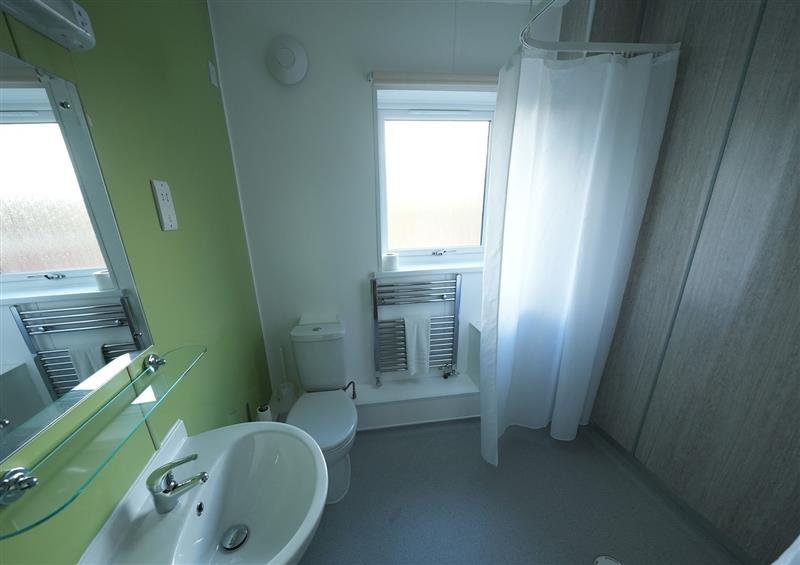 Bathroom (photo 2) at 21 Eamont Park, Penrith