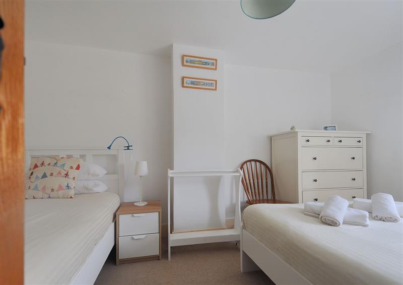A bedroom in 21 Mill Green (photo 3) at 21 Mill Green, Lyme Regis