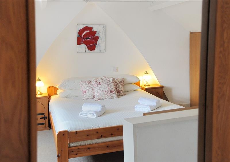 One of the bedrooms (photo 4) at 21 Mill Green, Lyme Regis