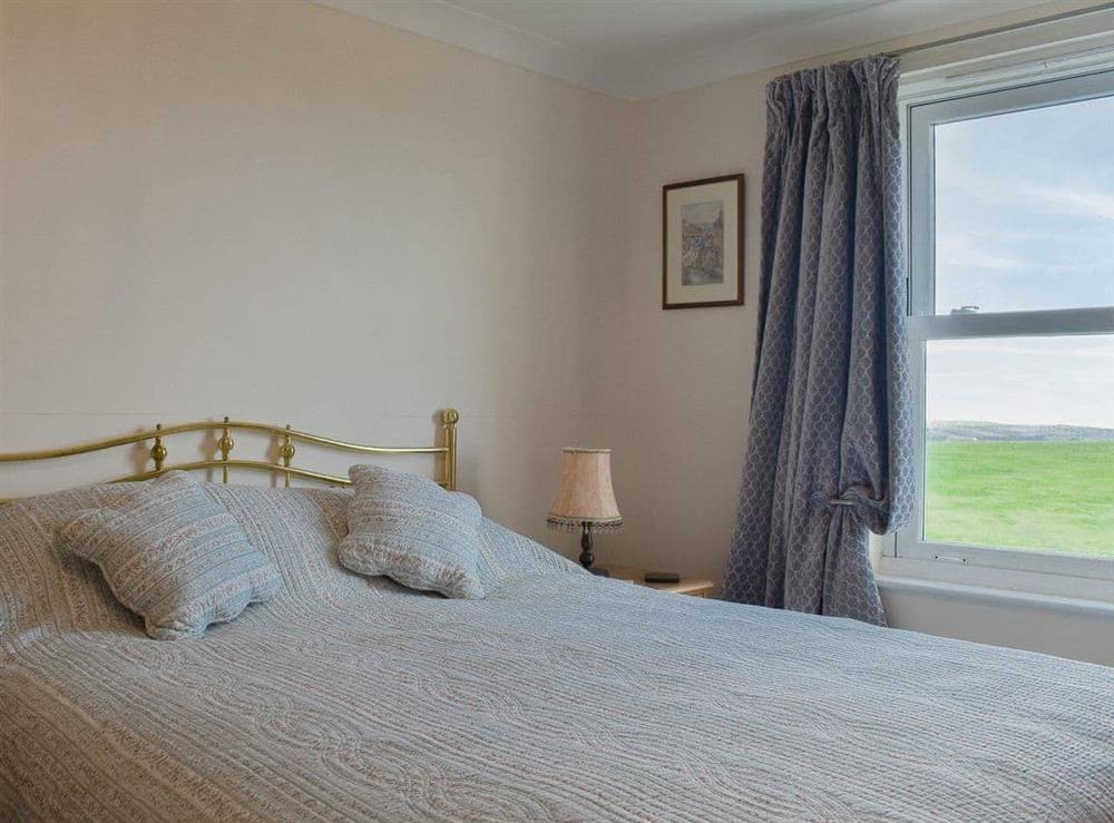 Double bedroom at 21 Spinnakers in Newquay, Cornwall