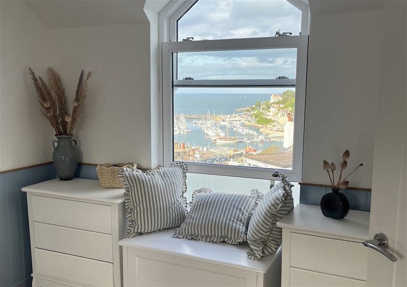 A bedroom in 21 Station Hill (photo 3) at 21 Station Hill, Brixham