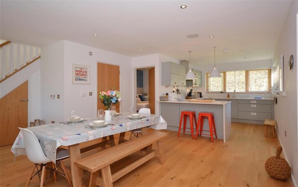 The kitchen and dining area at 21 Talland in Talland Bay