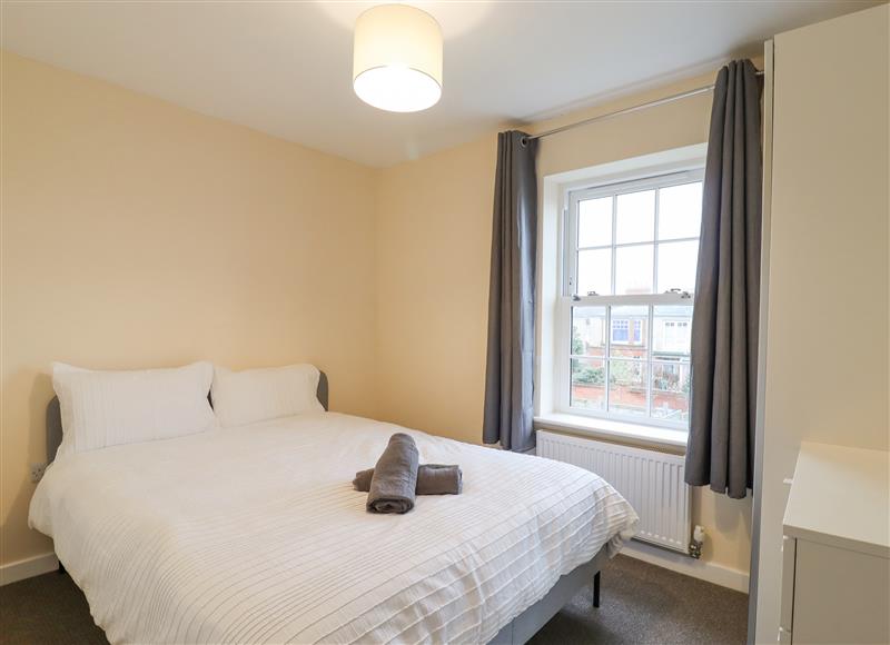 One of the 2 bedrooms at 21B Saville Road, Walton-On-The-Naze